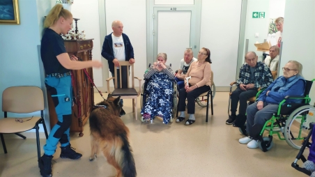 Dogoterapia z grup <q>Enzo</q>, 16.09.2022
