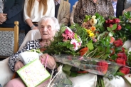 100 lat Pani Elwiry Bielewicz i Pani Stanis�awy Opali�skiej, 19.05.2016 r.52