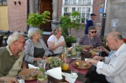 Obiad w <q>Rękawiczce</q> i spacer po Gdańsku z panią Teresą Wasilewską, 19.06.2017 r.13