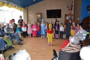 Przedstawienie <q>W Krainie Bajek</q> dzieci z przedszkola nr 35 31.03.2015 r1