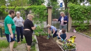 Sadzenie bratkw, 09.06.2022 r.3